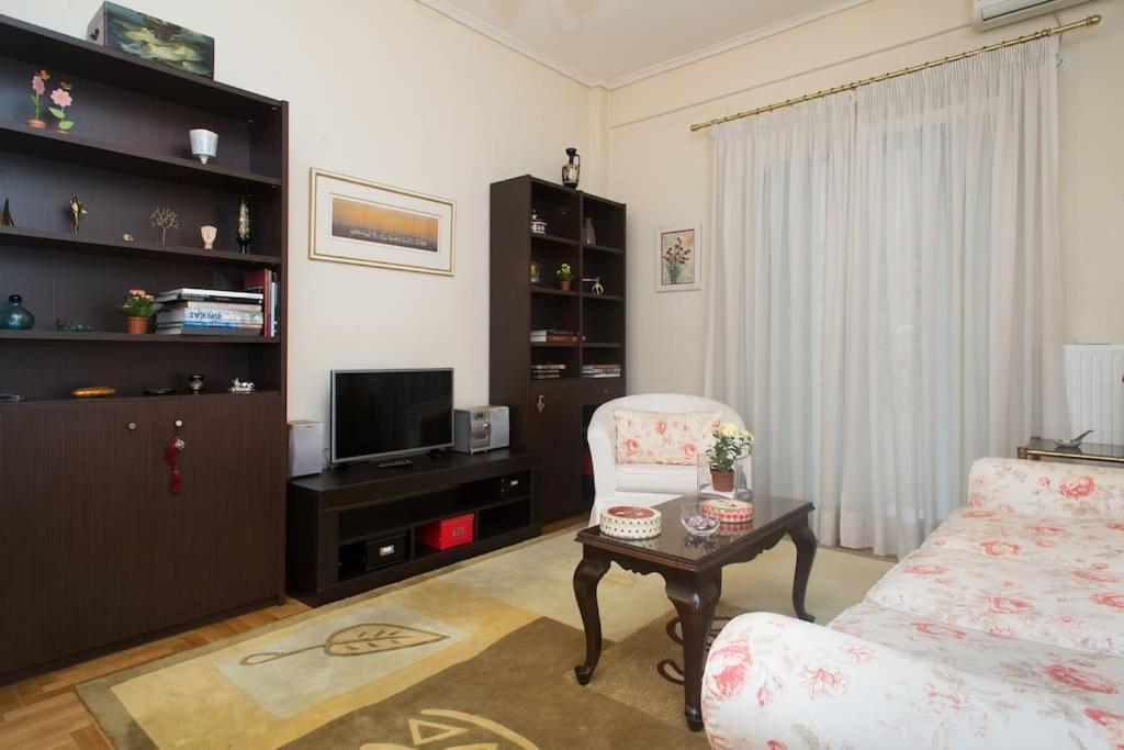 Top-Rated 1-Bedroom Apartment In The Heart Of Αθήνα Εξωτερικό φωτογραφία